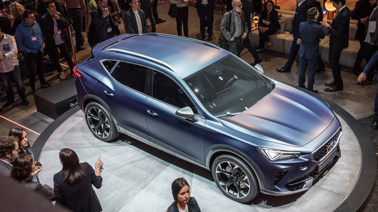 Ποια αυτοκινητοβιομηχανία πραγματοποιεί περιοδεία στην Ευρώπη;